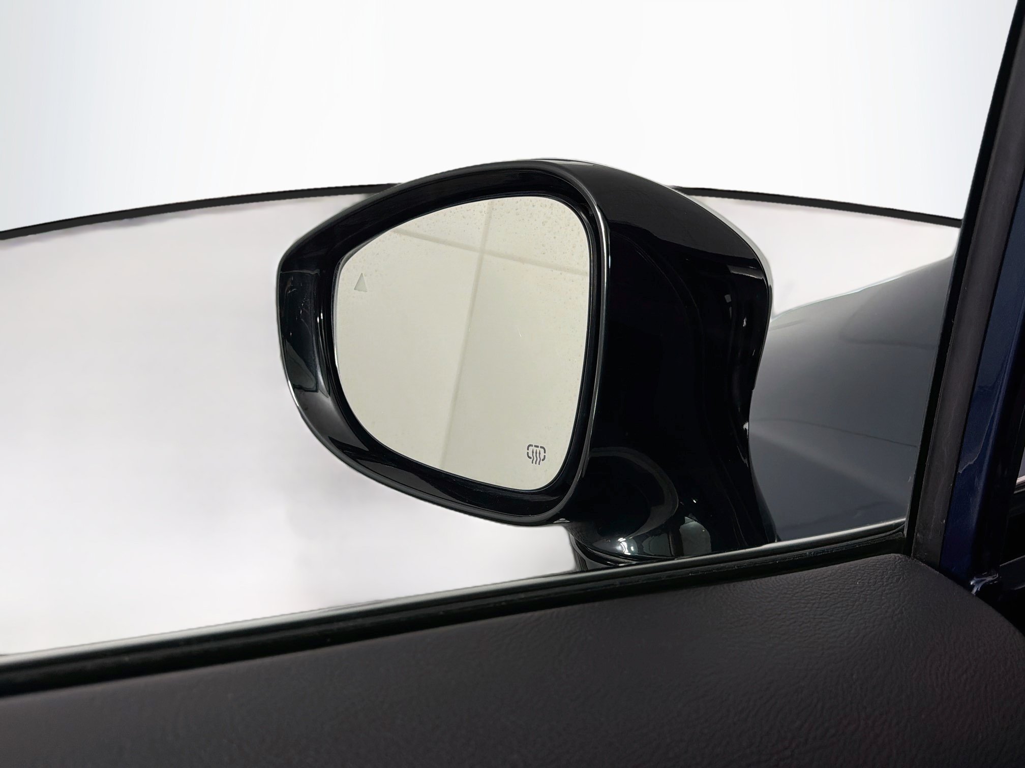 Used 2025 Chrysler Pacifica Select FWD image 16
