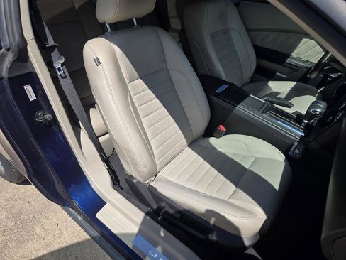 Used 2011 Ford Mustang Premium w/ 202A Rapid Spec Order Code RWD image 11