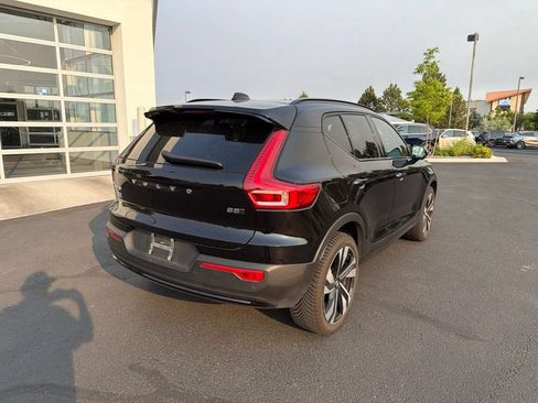 Used 2025 Volvo XC40 B5 Plus w/ Climate Package AWD/4WD image 5