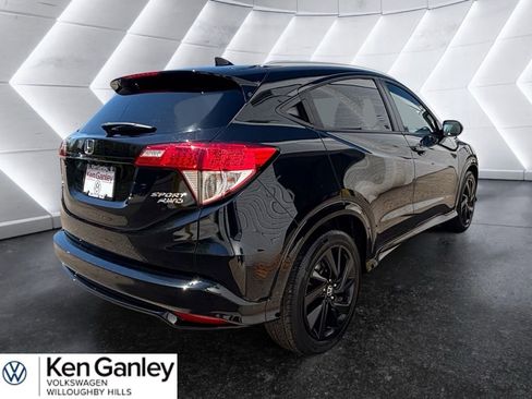 Used 2022 Honda HR-V Sport image 4