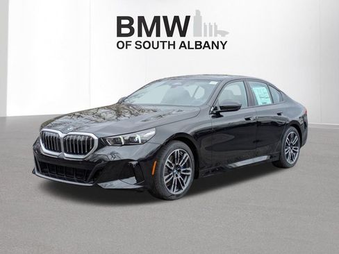 New 2026 BMW 530i xDrive w/ M Sport Package image 6