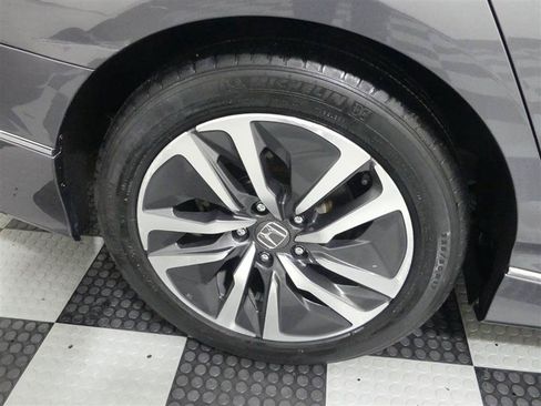 Used 2022 Honda Accord EX-L image 17