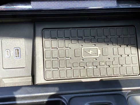 Used 2024 Ford F150 Lariat w/ Equipment Group 502A High AWD/4WD image 19