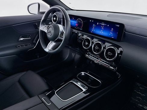 Certified 2026 Mercedes-Benz CLA 250 4MATIC image 16