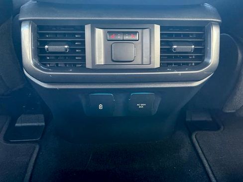 Used 2023 Ford F150 Lariat w/ Equipment Group 502A High AWD/4WD image 17