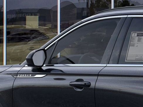 New 2026 Lincoln Corsair Premiere image 20