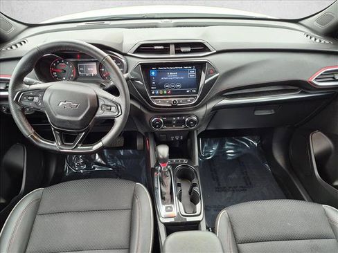 Used 2023 Chevrolet TrailBlazer RS w/ Convenience Package FWD image 16