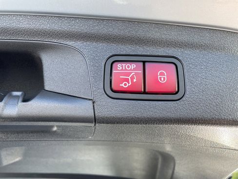 Used 2022 Mercedes-Benz GLE 350 4MATIC image 8