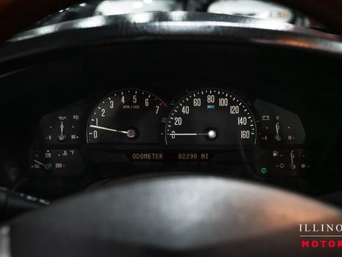 Used 2006 Cadillac XLR RWD image 20