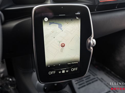 Used 2023 McLaren Artura image 26