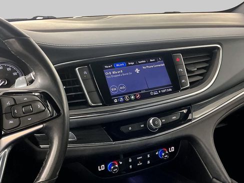 Used 2023 Buick Enclave Essence w/ Sport Touring Edition FWD image 7
