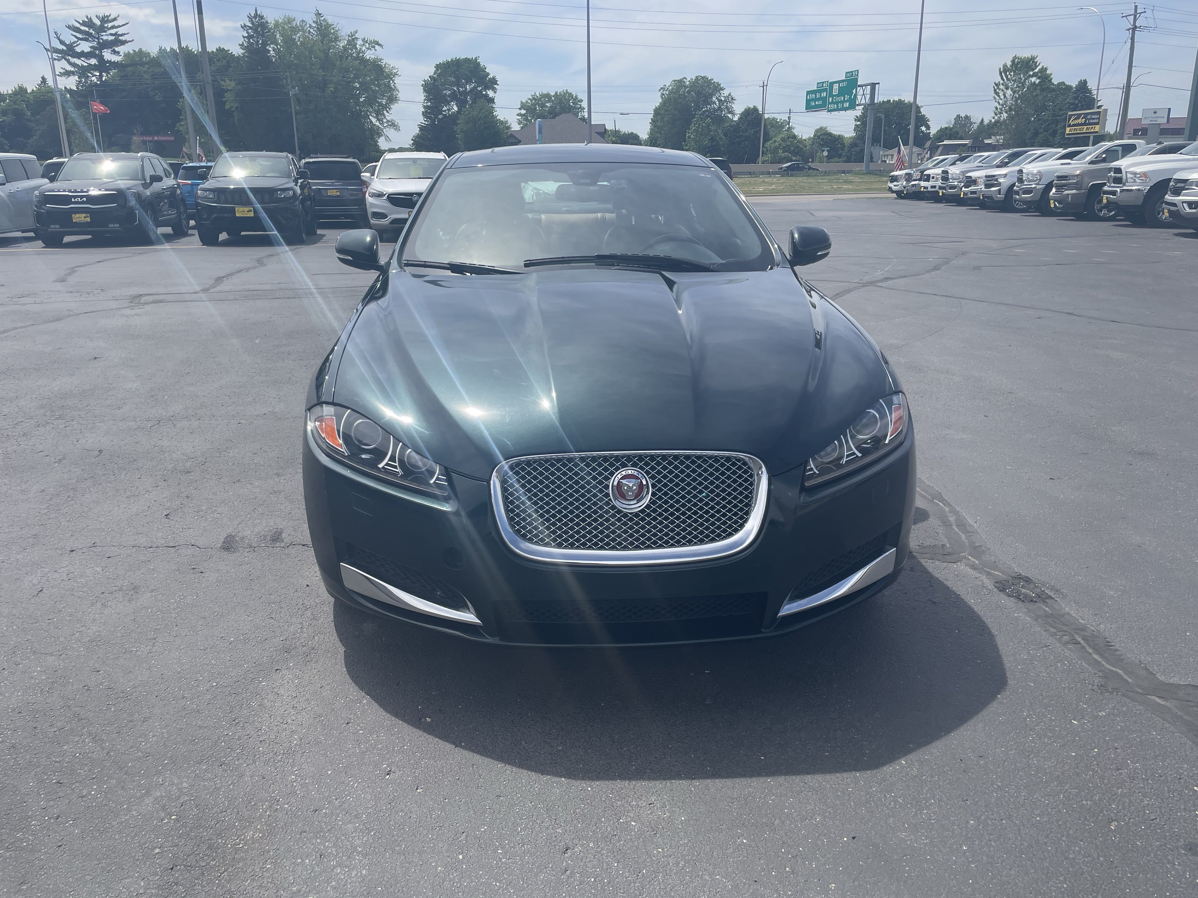 Used 2015 Jaguar XF Portfolio RWD image 3