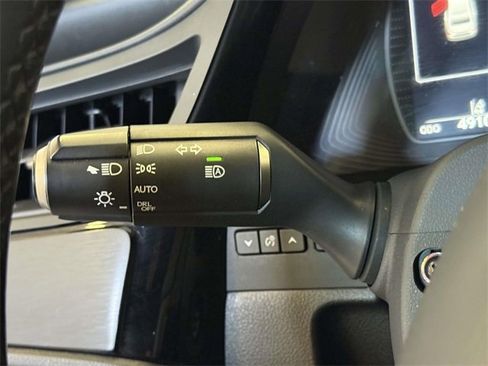 Certified 2022 Lexus ES 350 w/ Premium Package image 29