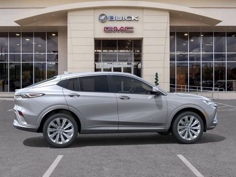 New 2026 Buick Envista Avenir FWD image 5