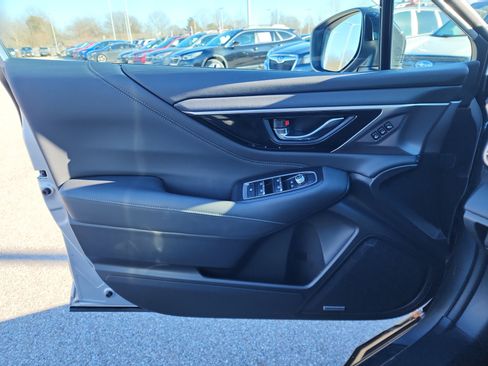 Certified 2025 Subaru Outback Limited image 18