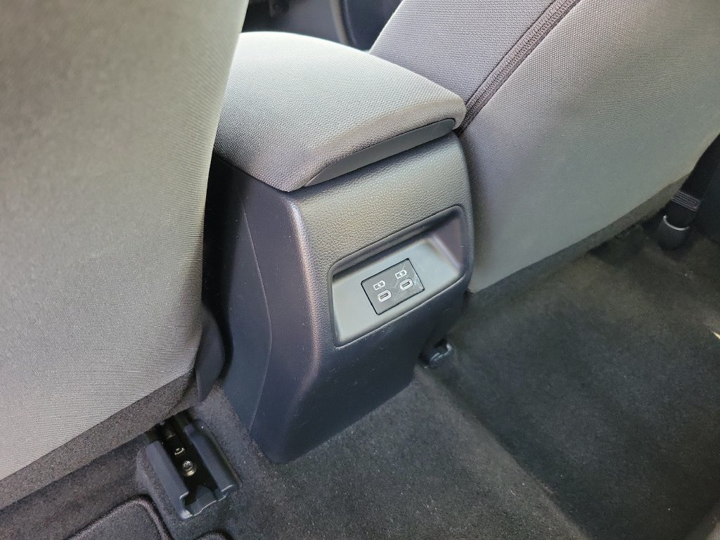 Used 2026 Toyota Corolla LE FWD image 11