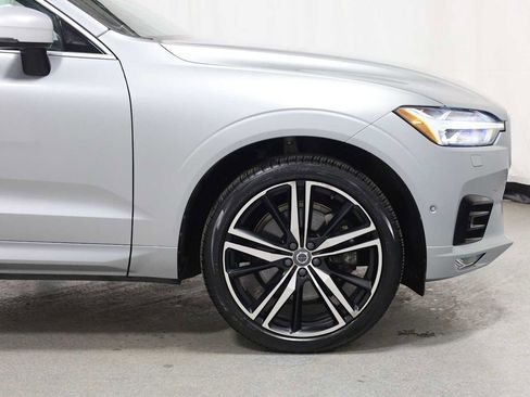 Used 2018 Volvo XC60 T6 R-Design w/ Convenience Package image 11