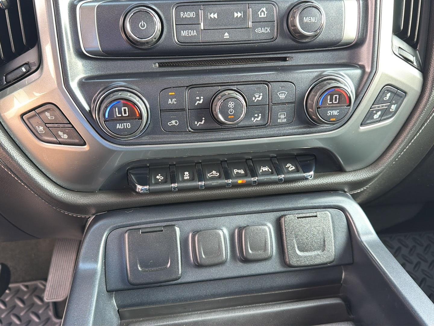 Used 2016 Chevrolet Silverado 1500 LTZ Z71 w/ LTZ Plus Package AWD/4WD image 25