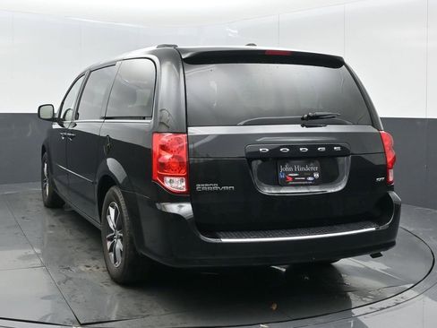 Certified 2017 Dodge Grand Caravan SXT image 6