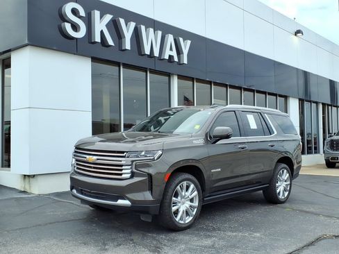 Used 2021 Chevrolet Tahoe High Country w/ Premium Package AWD/4WD image 1