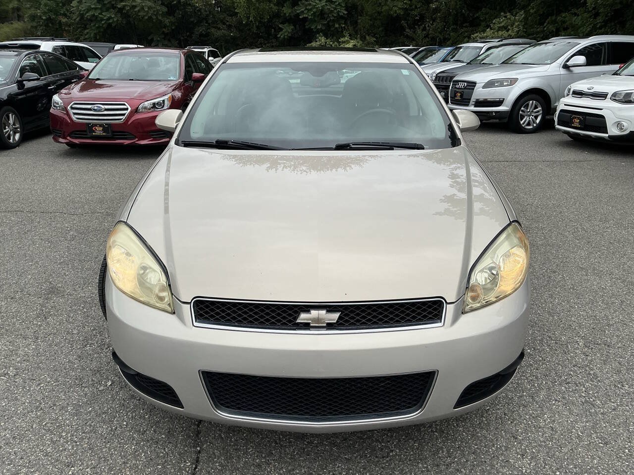 Used 2012 Chevrolet Impala LTZ FWD image 2