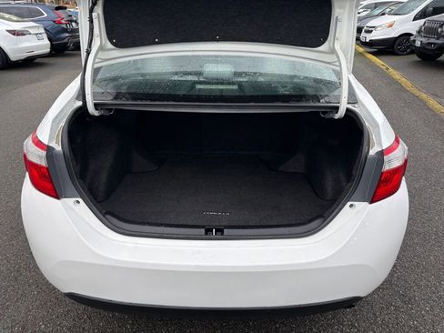 Used 2014 Toyota Corolla LE image 9