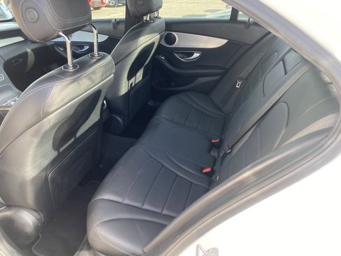 Used 2019 Mercedes-Benz C 300 Sedan image 12