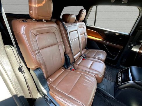 Used 2020 Lincoln Aviator Reserve w/ Elements Package Plus AWD/4WD image 24