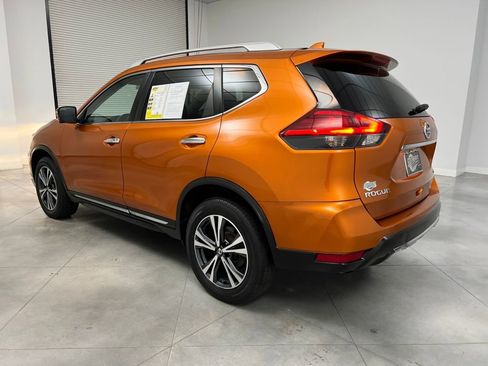 Used 2017 Nissan Rogue SL AWD/4WD image 5