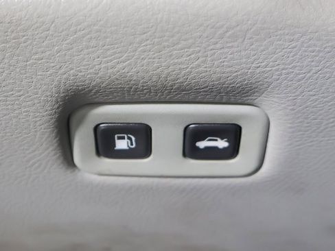 Used 2007 Chevrolet Corvette Coupe w/ Preferred Equipment Group image 26