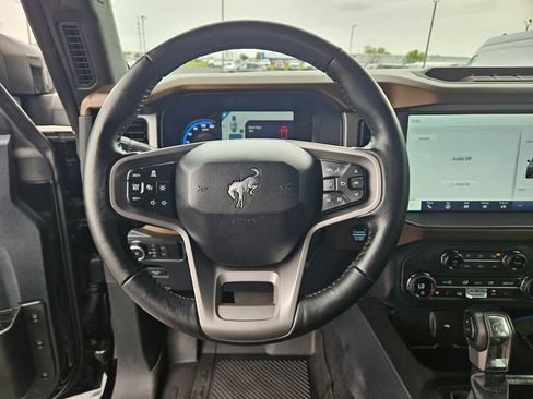 Used 2023 Ford Bronco Outer Banks w/ Sasquatch Package AWD/4WD image 17