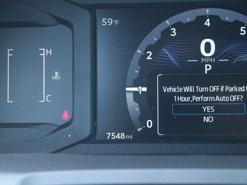 Certified 2025 Toyota Tacoma SR5 AWD/4WD image 19