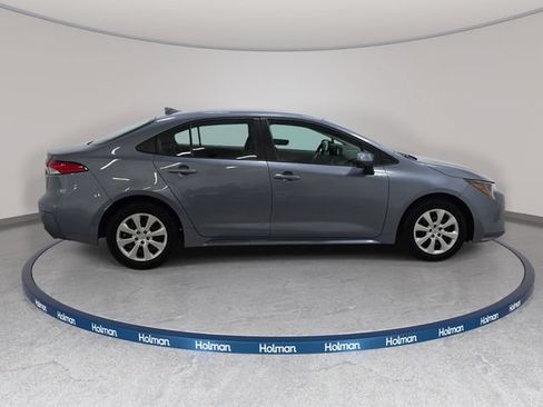 Certified 2025 Toyota Corolla LE FWD image 4