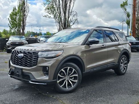 New 2026 Ford Explorer ST-Line AWD/4WD image 1
