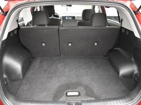 Used 2021 Kia Sportage LX w/ LX Fwd Popular Package image 16