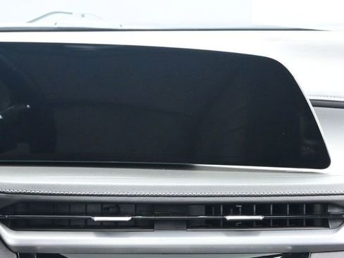 Used 2024 Cadillac XT4 Premium Luxury FWD image 25