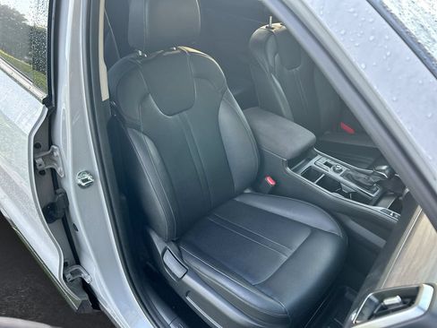 Used 2022 Kia Sorento EX w/ Panoramic Sunroof Package FWD image 26