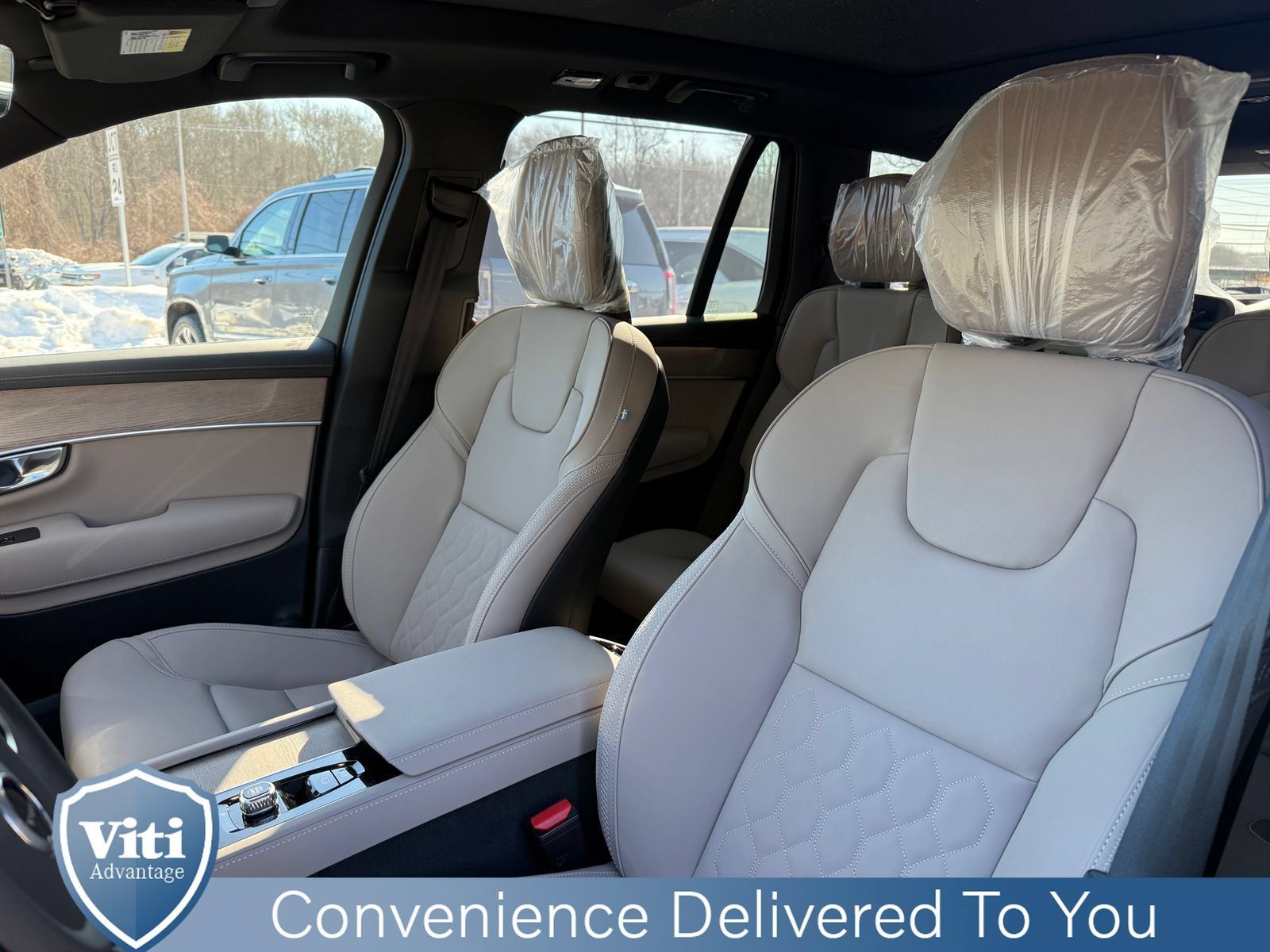 New 2026 Volvo XC90 T8 Plus w/ Protection Package Premier AWD/4WD image 13
