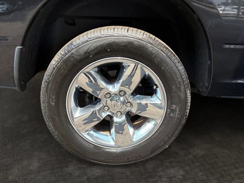 Used 2018 RAM 1500 Big Horn AWD/4WD image 39