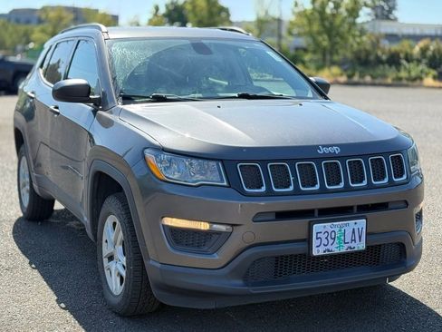 Used 2018 Jeep Compass Sport AWD/4WD image 7