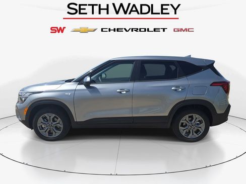 Used 2026 Kia Seltos LX AWD/4WD image 4