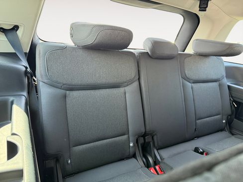 Certified 2025 Ford Expedition Active AWD/4WD image 18