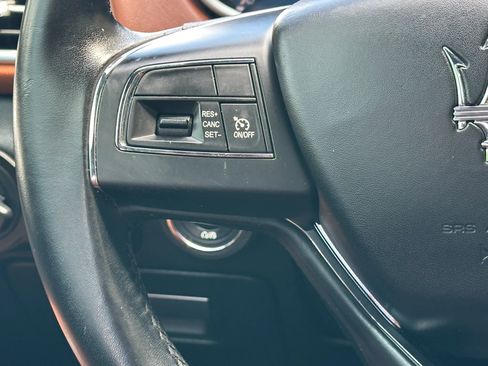 Used 2018 Maserati Ghibli RWD image 25