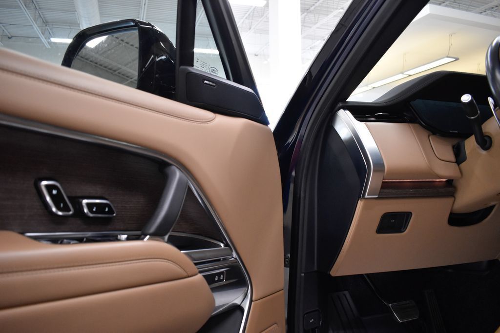 Used 2023 Land Rover Range Rover SE AWD/4WD image 14
