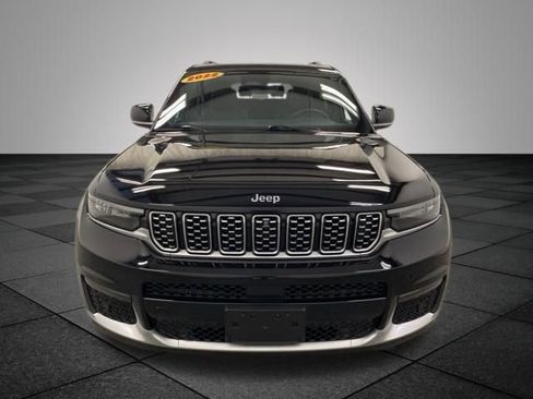 Used 2022 Jeep Grand Cherokee L Summit w/ Luxury Tech Group V AWD/4WD image 2