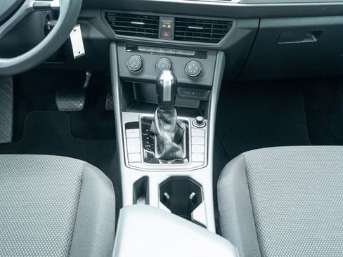 Certified 2020 Volkswagen Jetta S FWD image 35