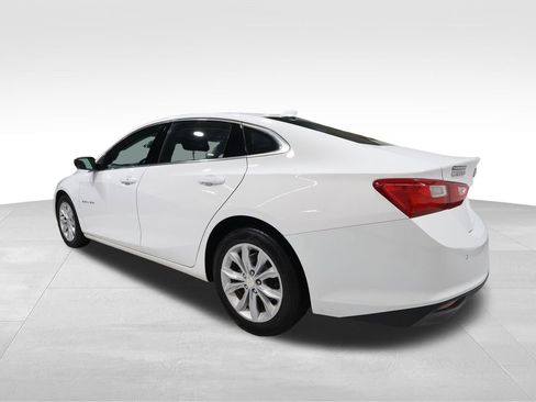 Certified 2025 Chevrolet Malibu LT image 2