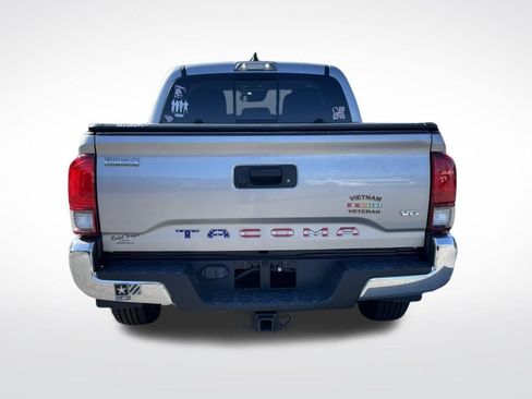 Used 2020 Toyota Tacoma SR5 image 4