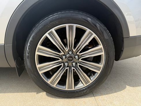 Used 2016 Lincoln MKX Black Label w/ Technology Package AWD/4WD image 35