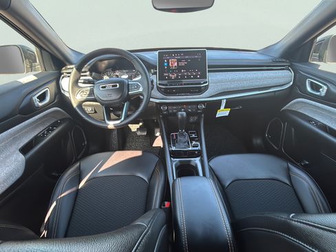 New 2026 Jeep Compass Latitude AWD/4WD image 16